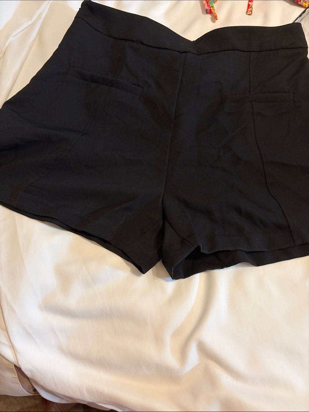 SHEIN Black High-Waist Tailored Shorts